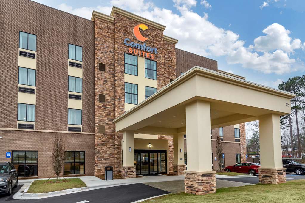 Comfort Suites Newnan - carbon neutral hotel in Newnan
