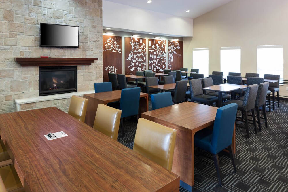 TownePlace Suites by Marriott Dallas Arlington North - photo 17