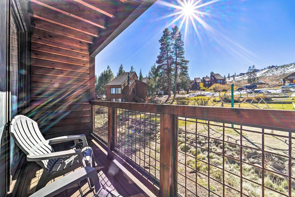 Walk to Ski Resort Tahoe Donner Studio with Balcony - photo 2