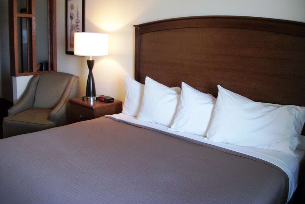 AmericInn by Wyndham Beulah - photo 14