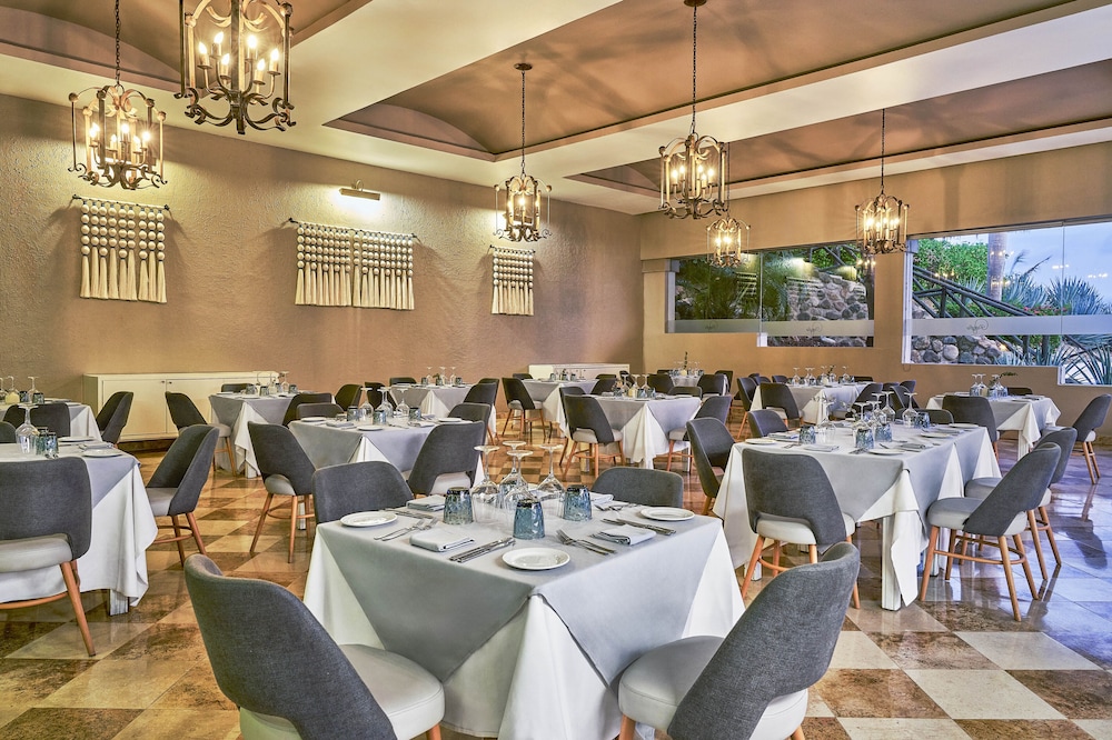 Family Selection at Grand Palladium Vallarta Resort & Spa All Inclusive