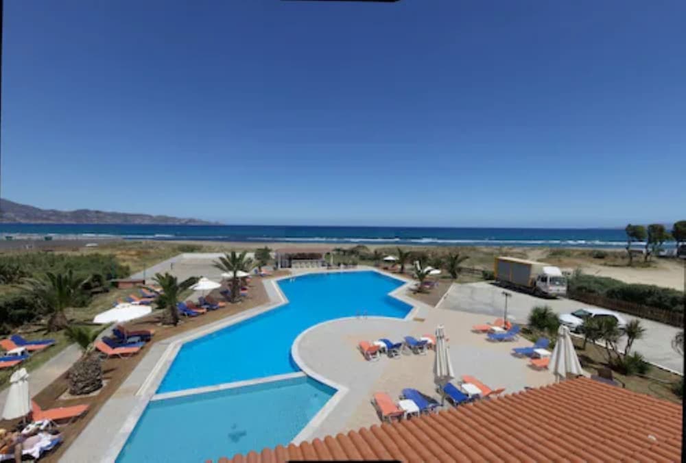 Akti Corali - carbon neutral hotel in Gazi