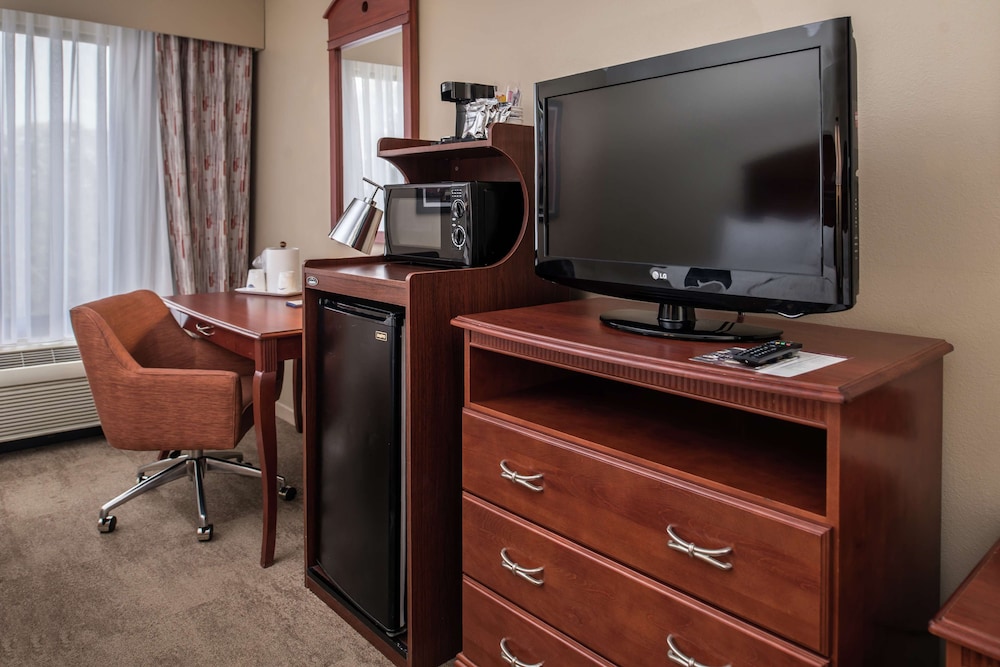 Hampton Inn Columbia Northeast Fort Jackson Area - photo 17