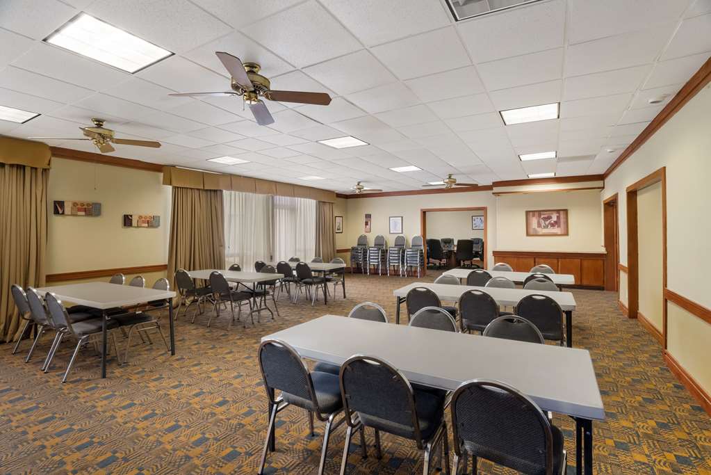 Quality Inn Alice - photo 23