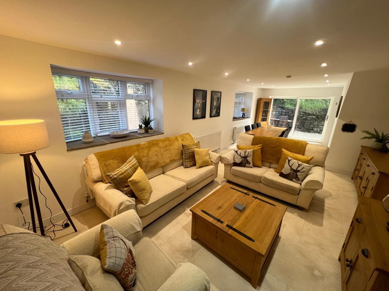 Stunning Home With Stargazing Room Near Kielder Water — 4-Star Luxury Hotel in Hexham, United Kingdom