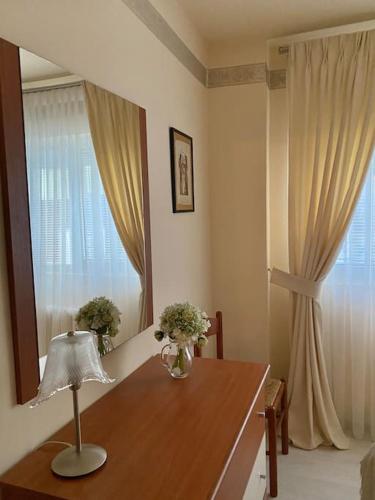 Lovely & quiet 1 bedroom condo with free parking — 4-Star Luxury Hotel in Bucharest, Romania