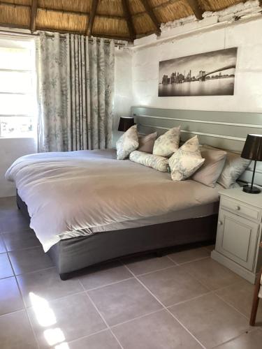 Rosewood Cottage Apartment — 4-Star Luxury Hotel in Himeville, South Africa