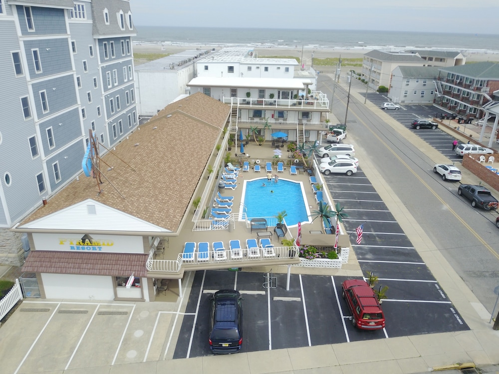 Pyramid Resort Motel - photo 42
