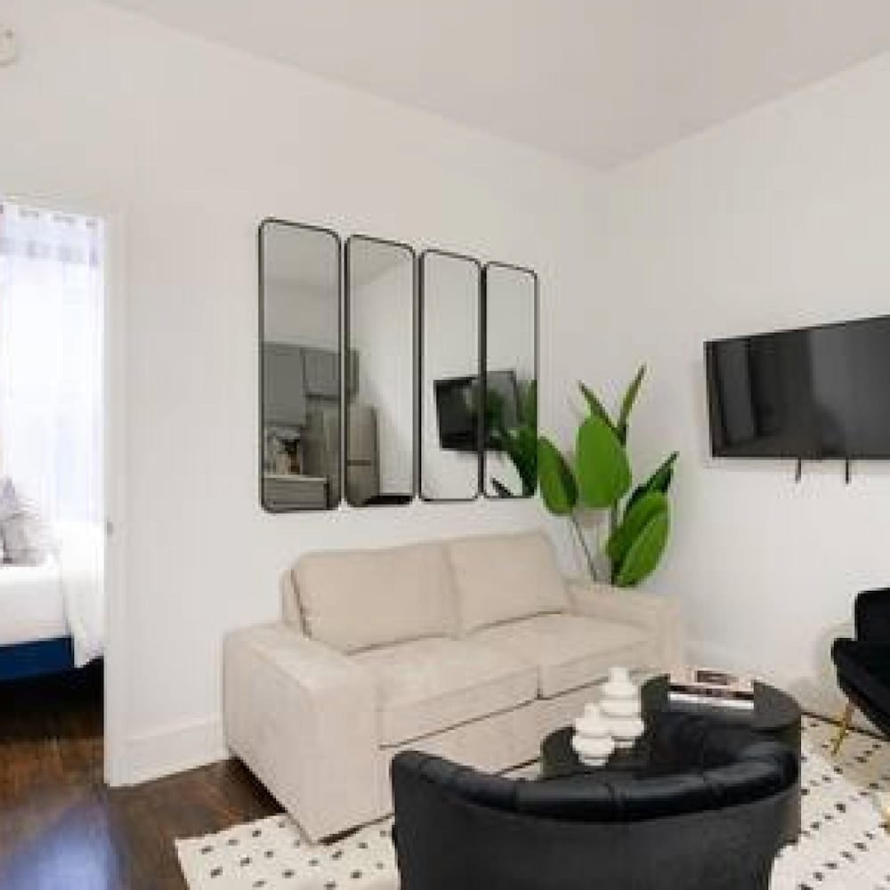 91 2A Stylish 3BR 2Bth with W D — 4-Star Luxury Hotel in New York City, United States