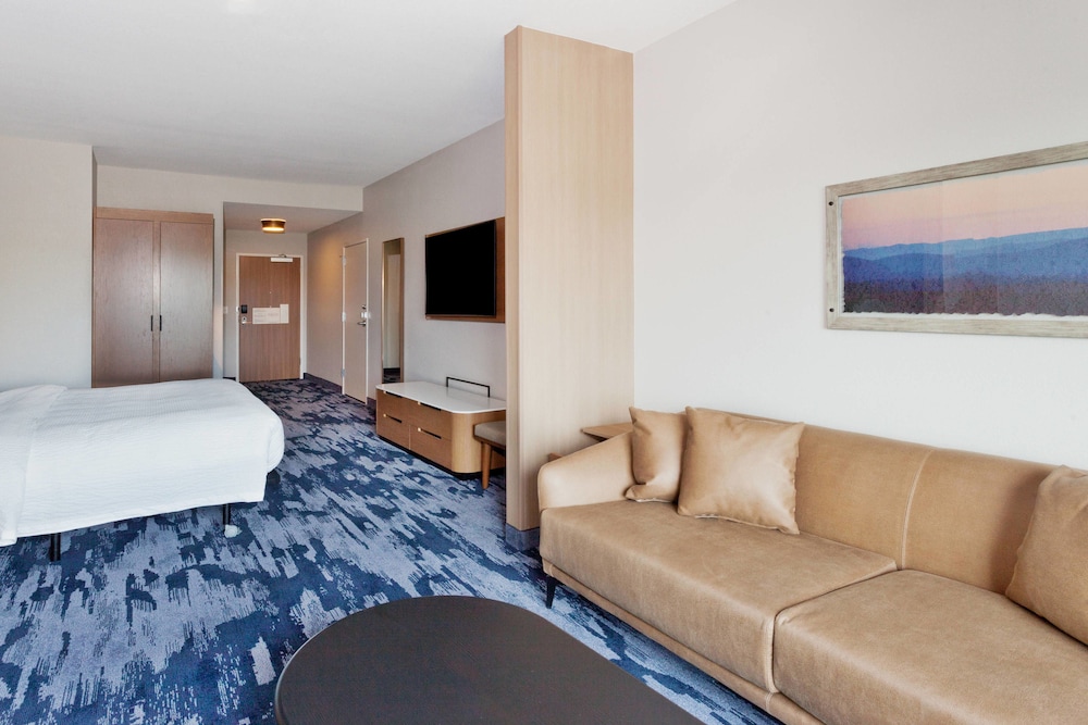 Fairfield Inn & Suites by Marriott Birmingham Colonnade - photo 16