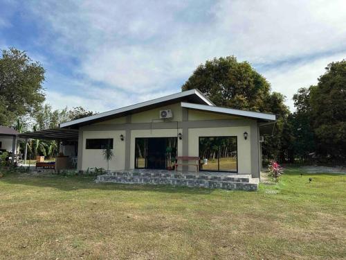 River Farm Stay Near Beach W Fiber Optic And Netflix — Botolan