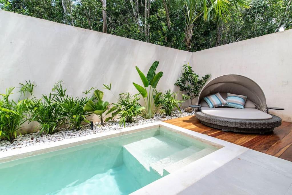 Beautiful 4BR Up to 8 Guests Private Pool 10 min to Beach in Playa Del Carmen, Mexico