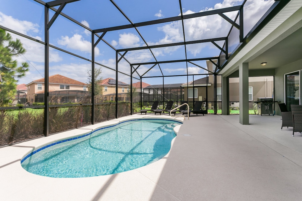 Solterra Resort 5 Bedroom Villa - photo 43