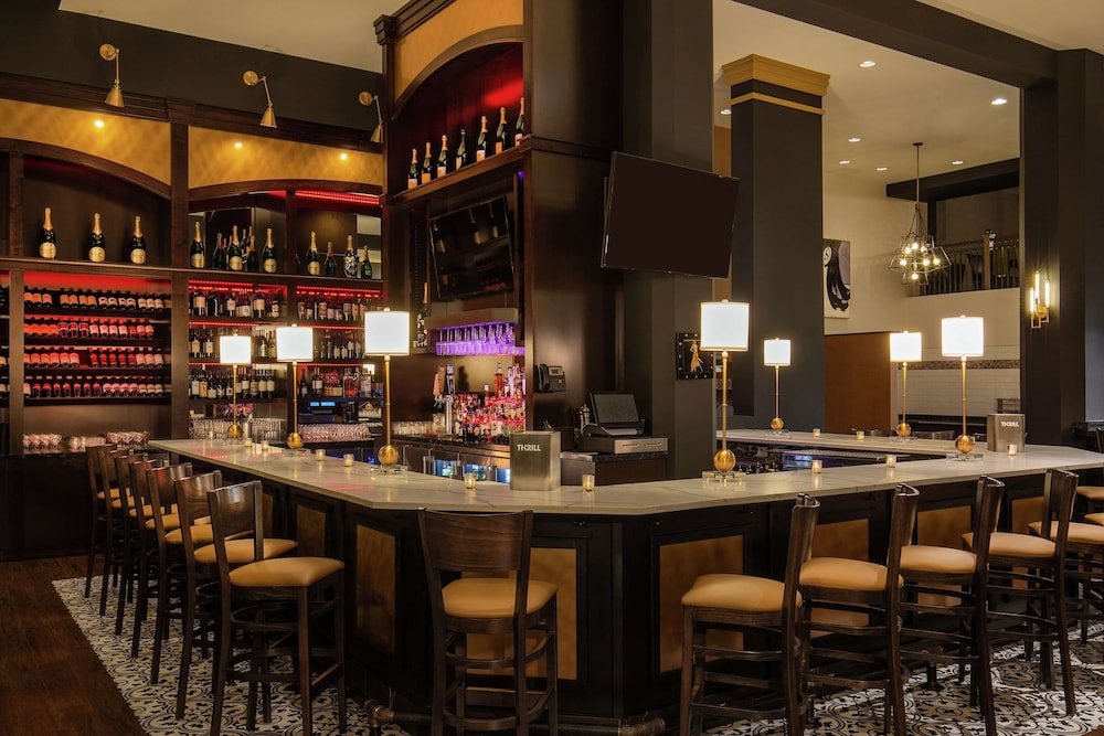 DoubleTree by Hilton Youngstown Downtown - photo 27