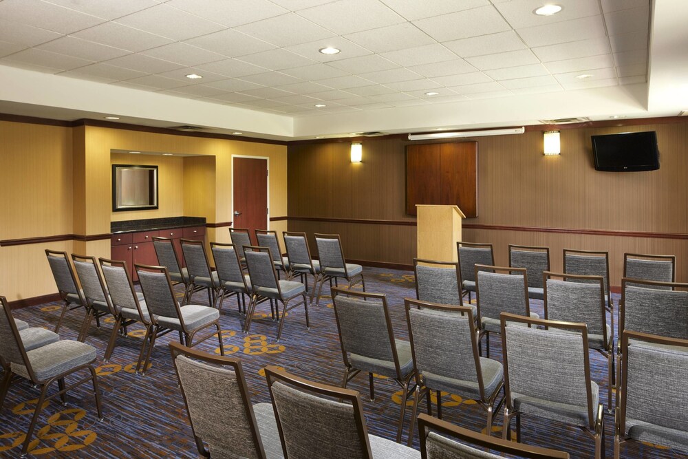 Courtyard by Marriott Brownsville - photo 53