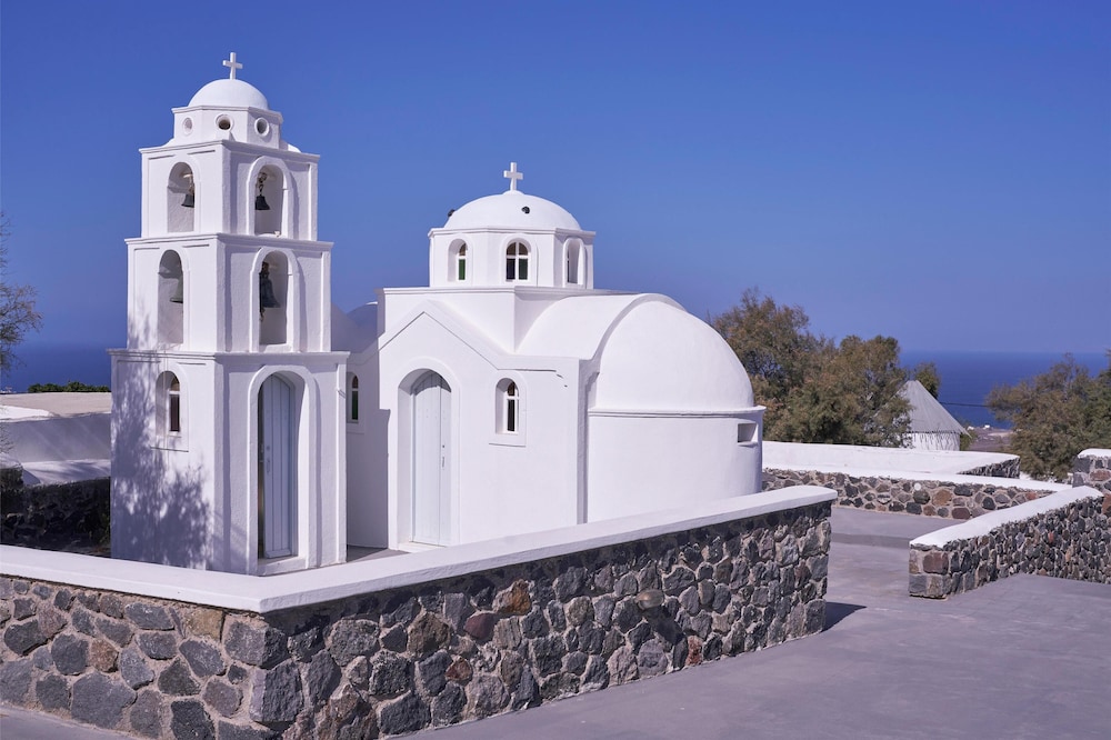 Mr. & Mrs. White Oia Santorini in Oia, Greece