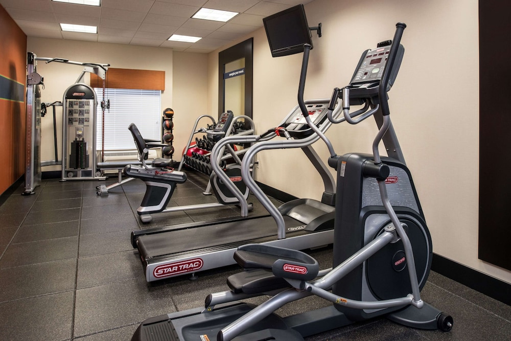 Hampton Inn & Suites Schertz - photo 35