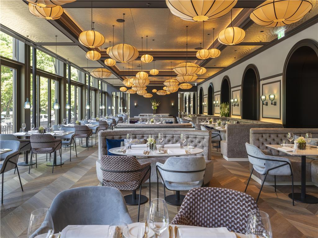 ICONS EHBB Restaurant