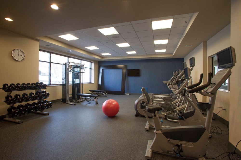 Hampton Inn & Suites Downtown St. Paul - photo 53