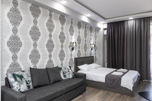 Golden Room Apartments 04