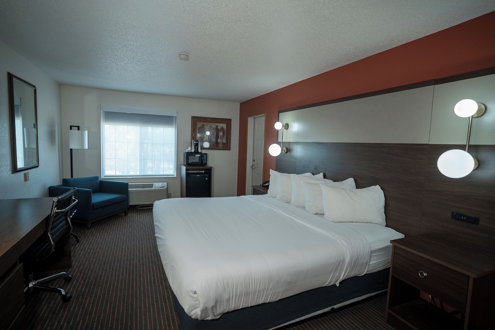 AmericInn by Wyndham Ogallala - photo 14