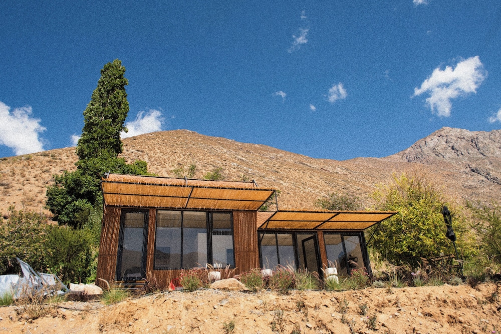 Glaciar de Roca Lofts in La Union, Chile