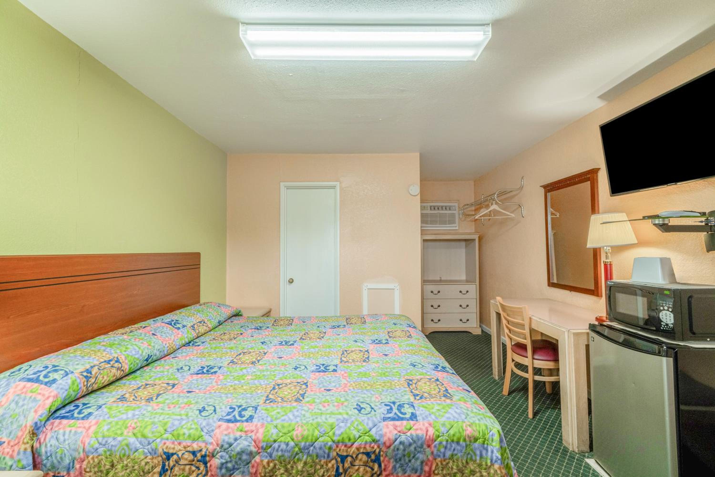 Longhorn Motel Boise City - photo 12