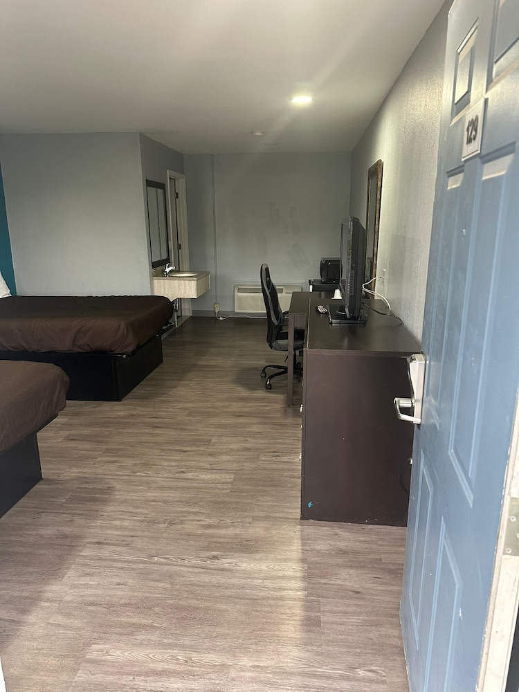 Americas Best Value Inn Albany East Greenbush - photo 8