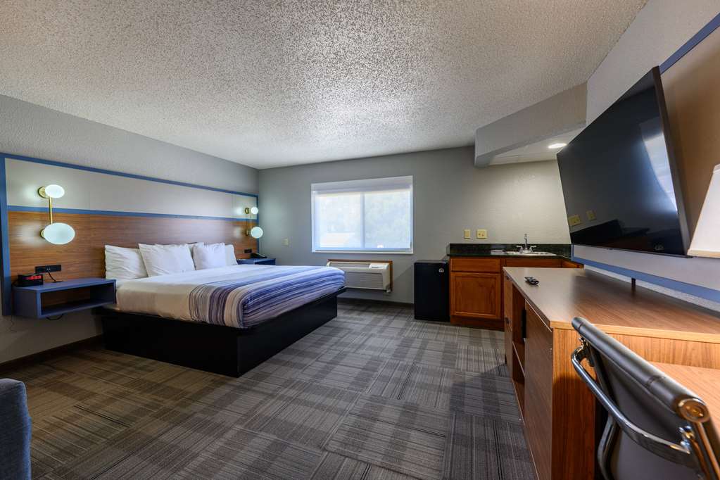 AmericInn by Wyndham Monroe - photo 36