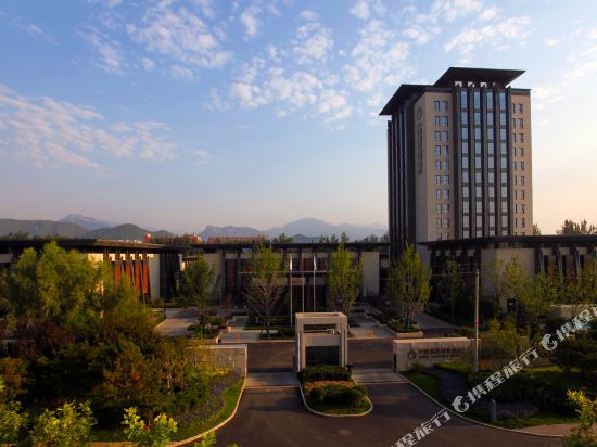 Swan Lakeview Hotel - last minute hotel in Beijing