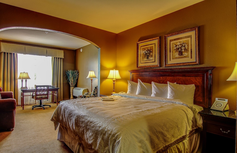 The Wildwood Hotel - photo 24