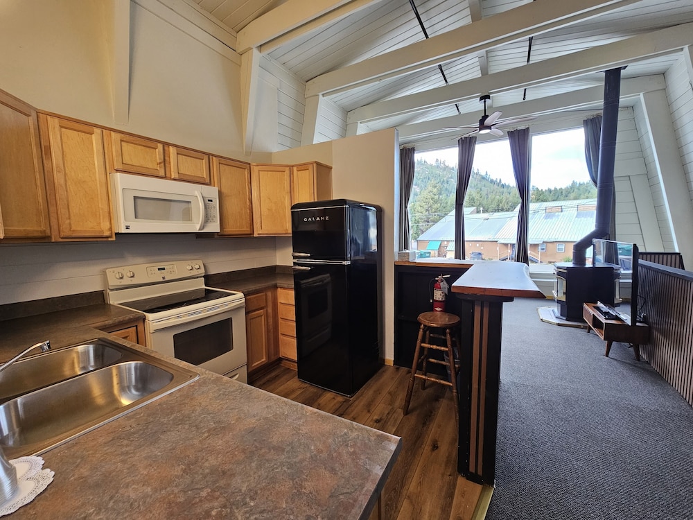 Cinnamon Bear Inn - photo 55