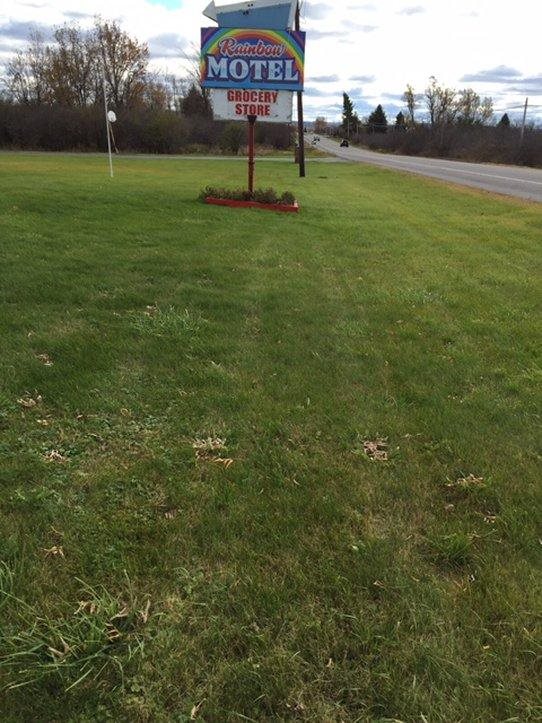 Rainbow Motel - carbon neutral hotel in Watertown