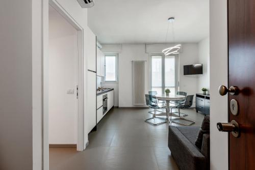Stayeasy Piane56 Panoramic Apt Next To M5 Metro — 4-Star Luxury Hotel in Milan, Italy