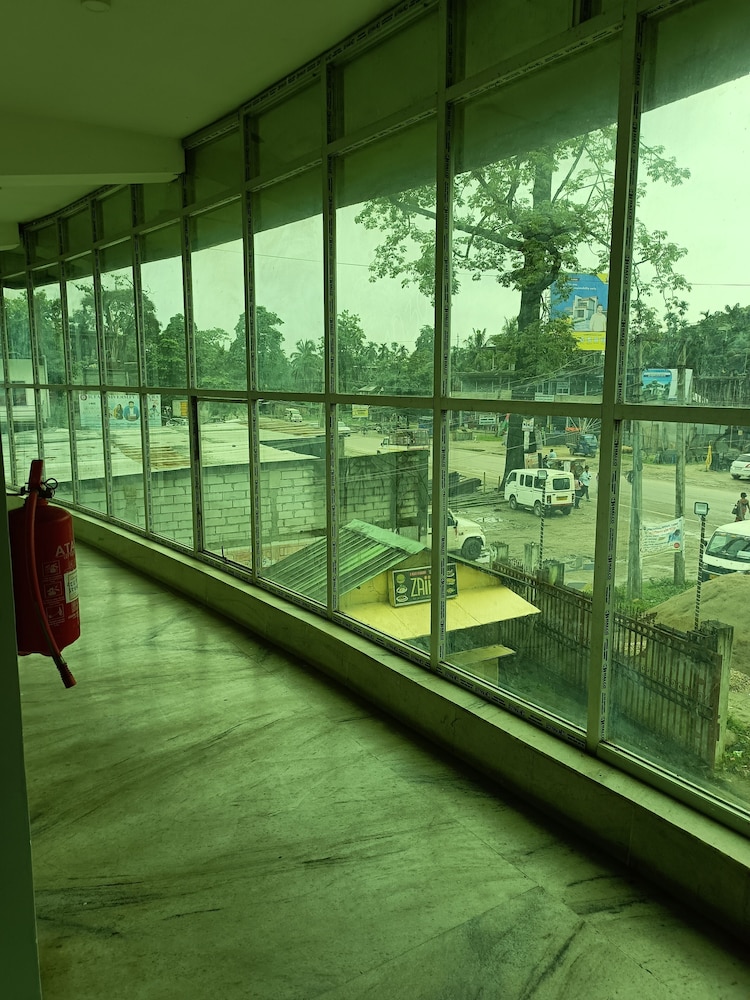 Hotel Yuvraj Palace - last minute hotel in Silapathar