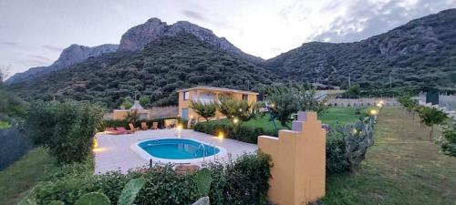 Indipendente Con Piscina Uso Esclusivo Internet Illimitato — Siniscola