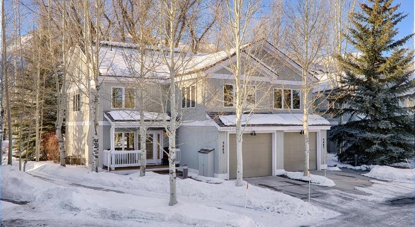 Teton Pines by Jackson Hole Resort Lodging — hotel in Moose Wilson Road