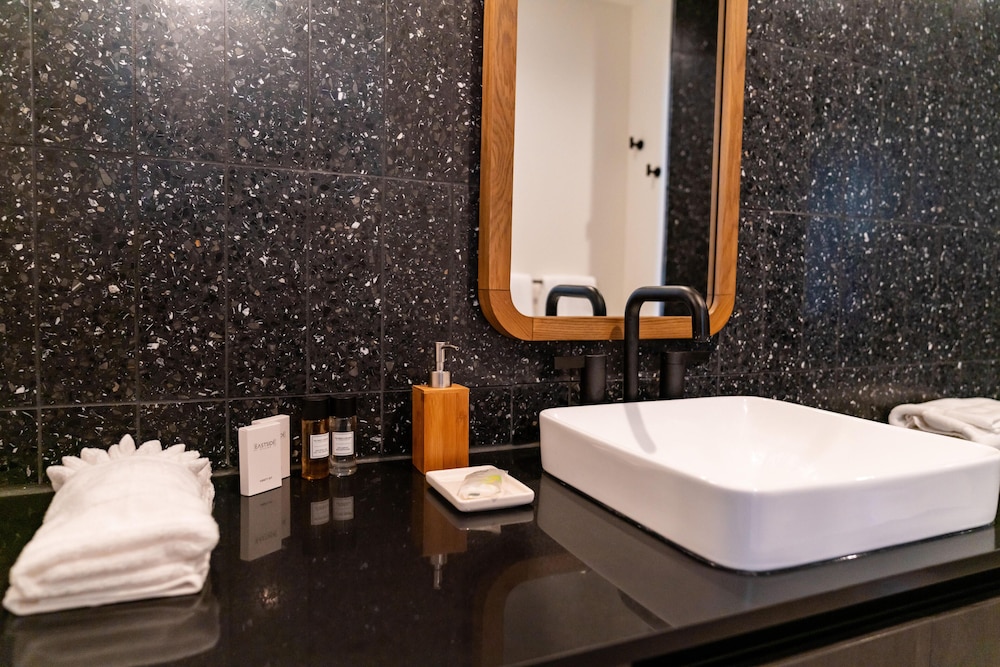 Austin Condo Hotel - photo 726
