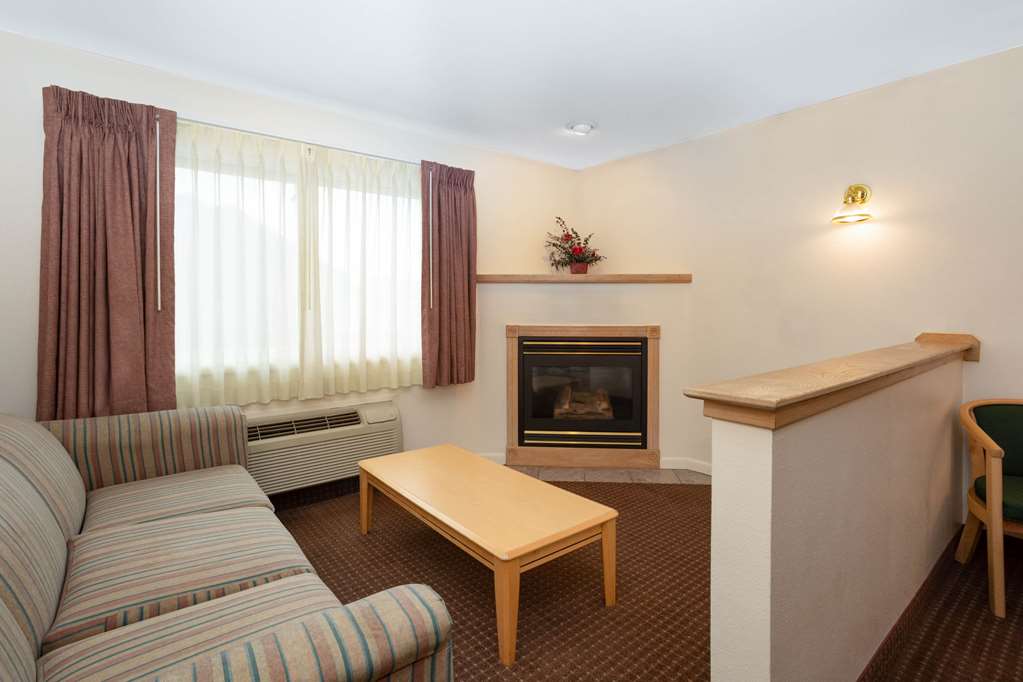 Inn at Lander Travelodge by Wyndham - photo 25