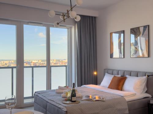 Urban Apartments Global Skyline Rafael Centrum 17Th Floor No 22 Free Garage Self Check In No Deposit — 4-Star Luxury Hotel in Katowice, Poland