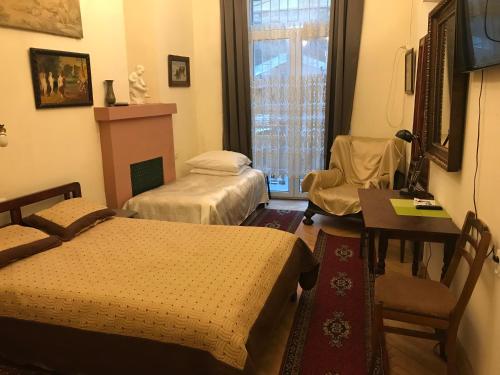 Gutsa Artists Guest House