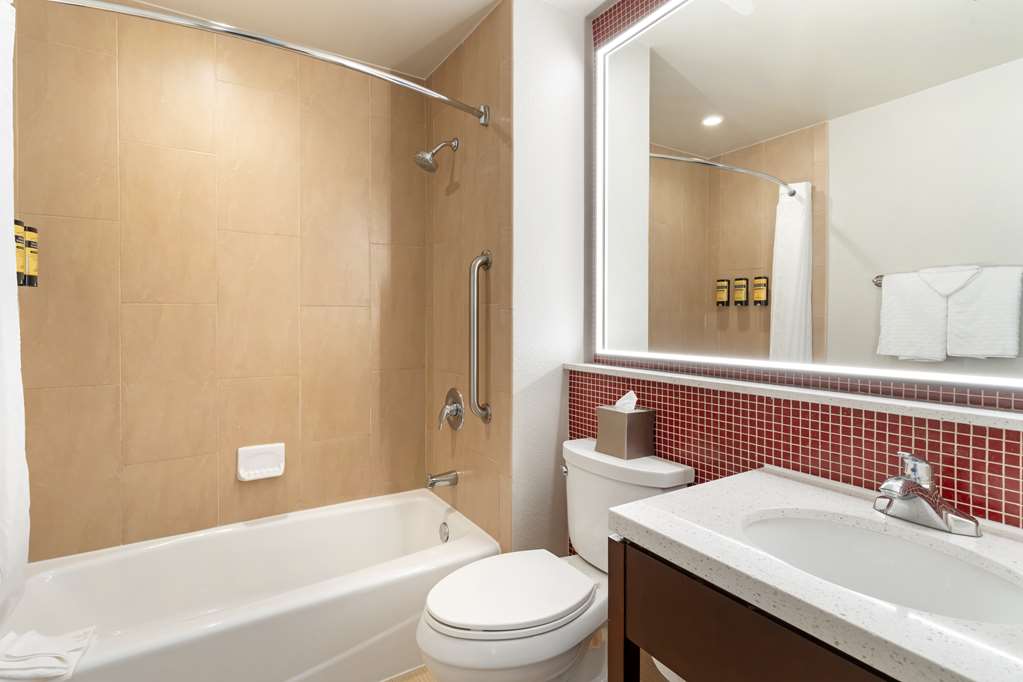 Best Western Plus Rancho Cordova Inn - photo 48