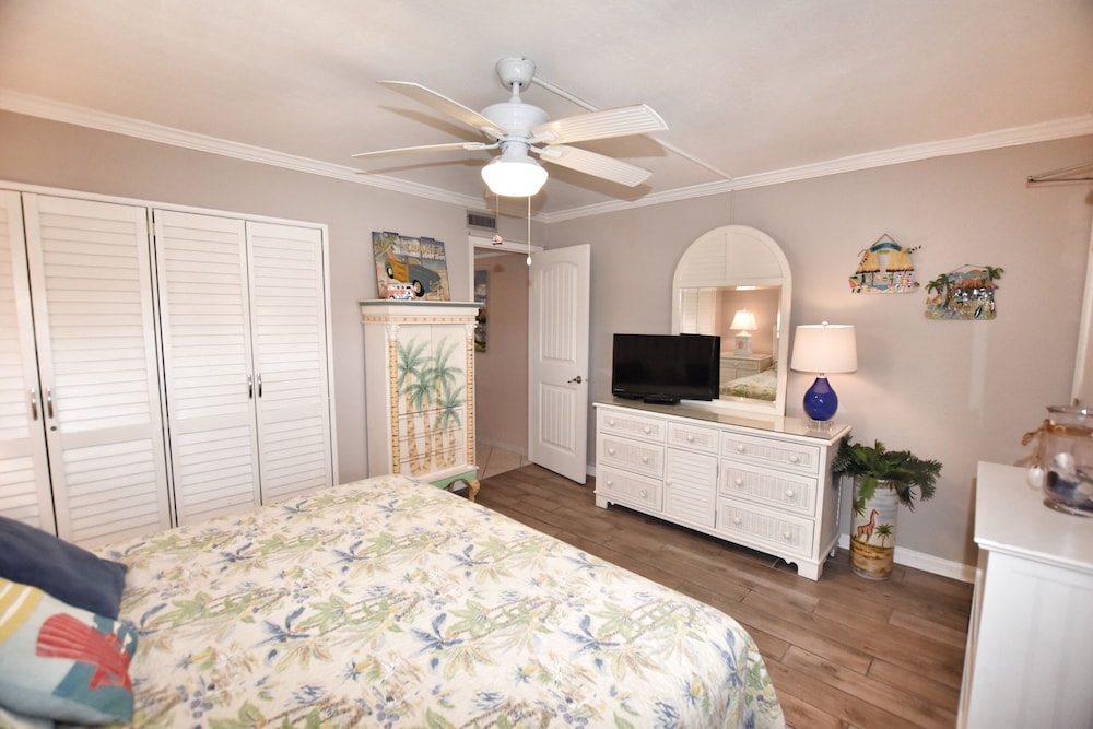 0801 Waters Edge Resort condo - photo 11