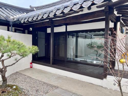 Hanok Dasi Bom 102 in Gyeongju, South Korea