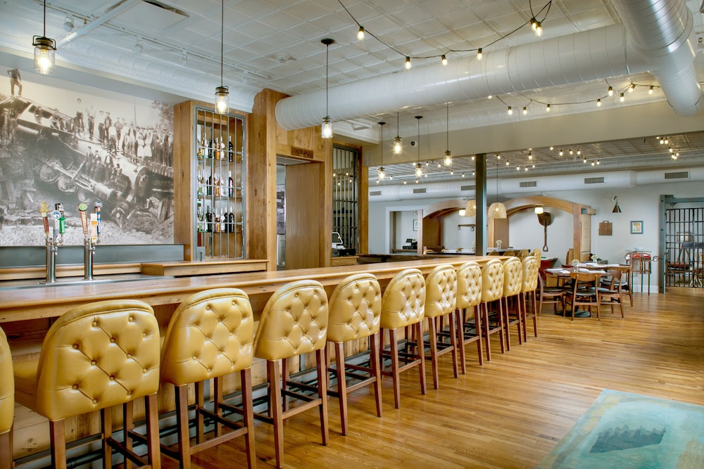 Western Front Hotel - photo 34