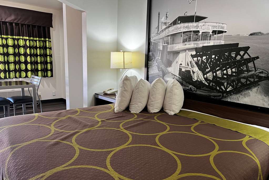 Super 8 by Wyndham Slidell - photo 38