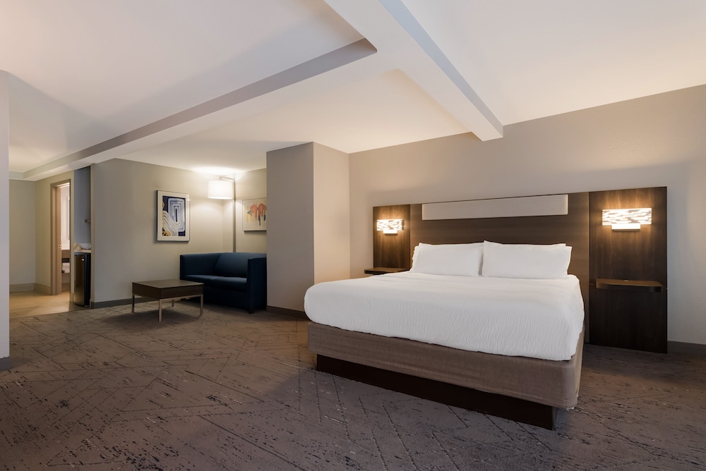 Holiday Inn Express Hotel & Suites The Villages by IHG - photo 26