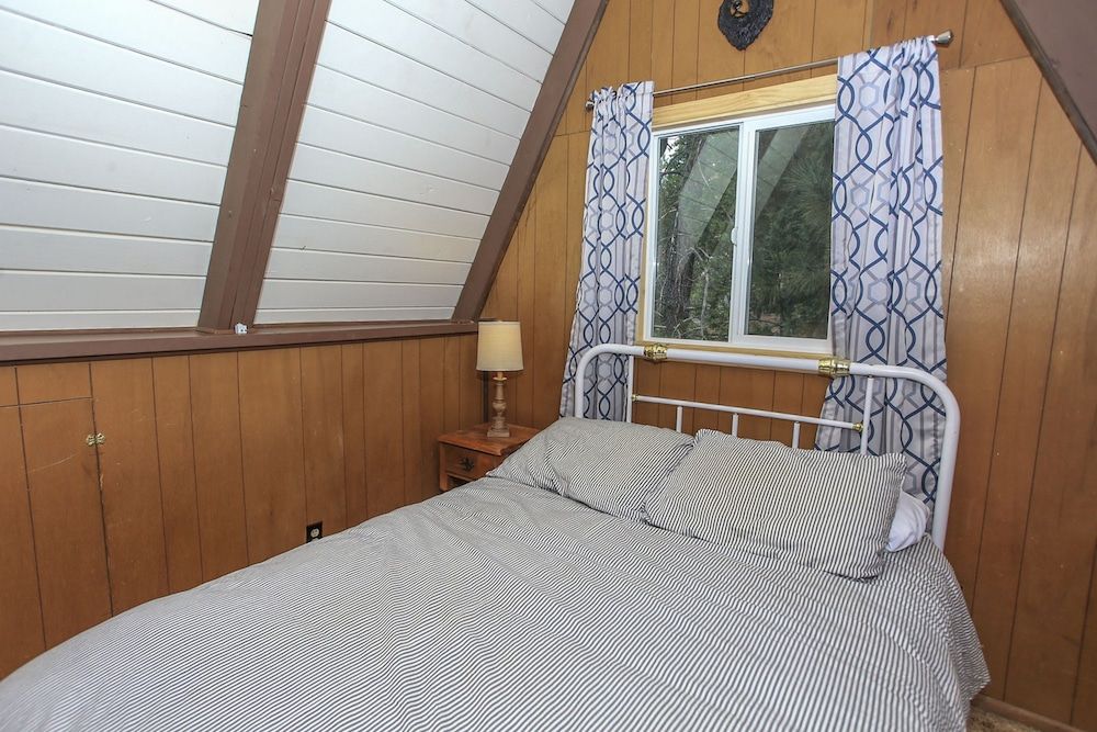 The Getaway Amazing and cozy escape With beautiful views of the Bear Mountain slopes - photo 14