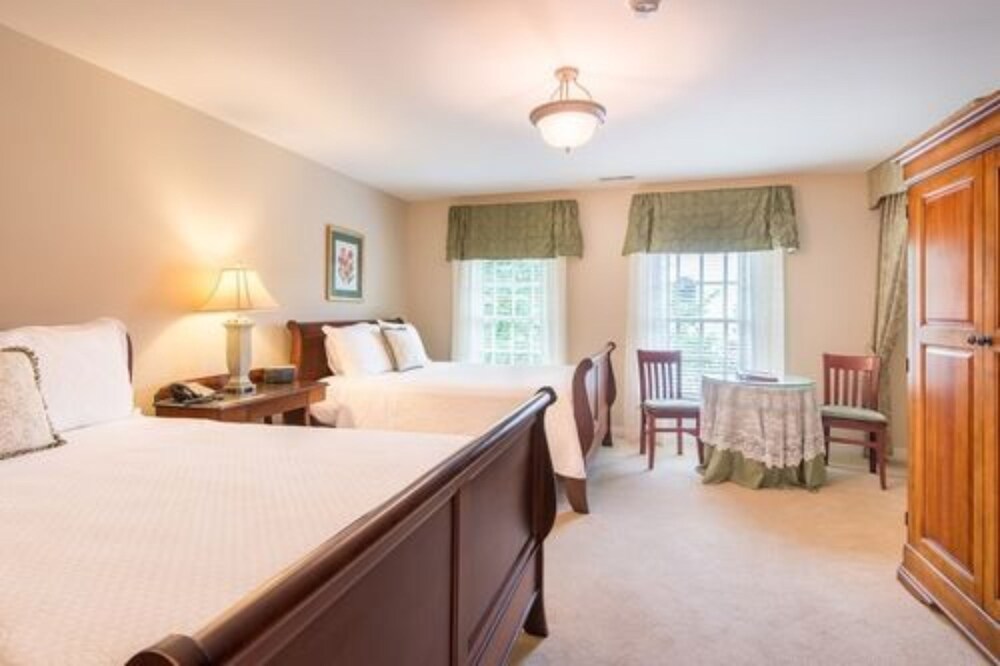 Brick Street Inn - photo 13