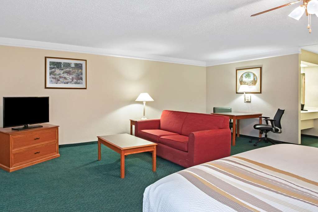 Baymont by Wyndham Fort Stockton - photo 20
